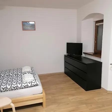 Na Namesti *