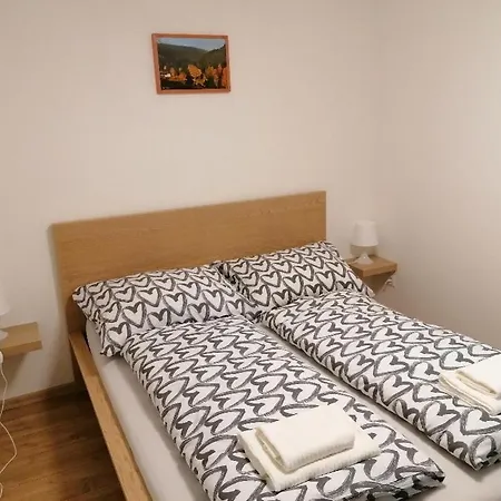 Na Namesti *