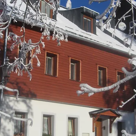 Na Namesti Apartment Bozi Dar
